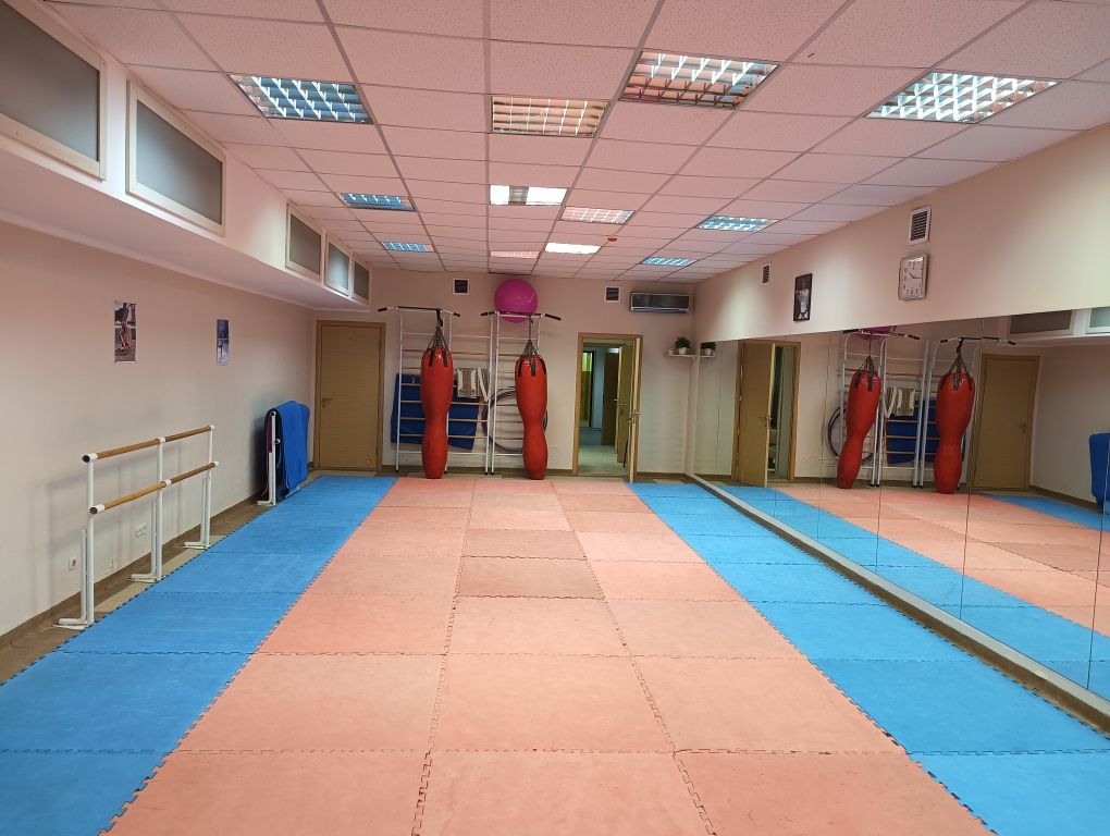 Помещение  300м.кв, ул.Вышгородская.Куреневка