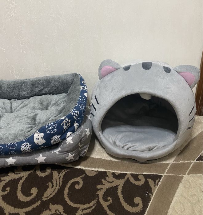 Будиночок , лежанка для котів/собак різні