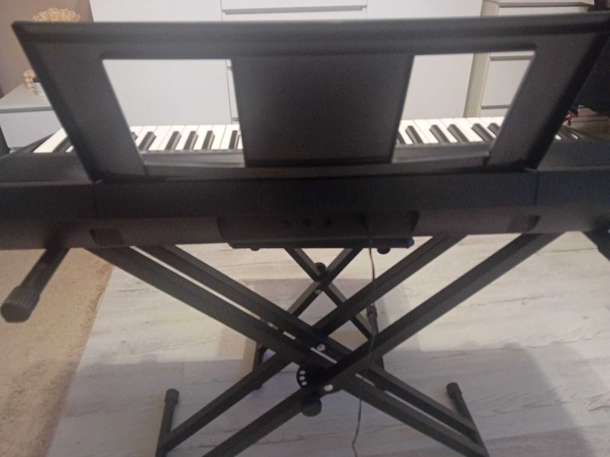 Keyboard Yamaha PSR-E273
