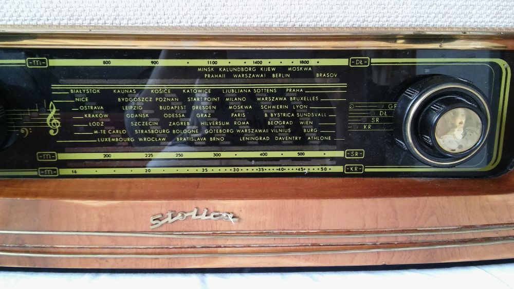 radio retro, vintage, antyk radio stolica