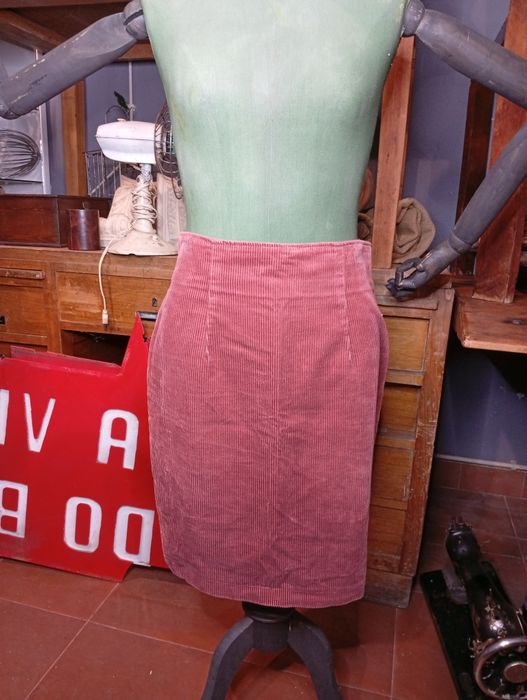 Saia vintage em bombazine