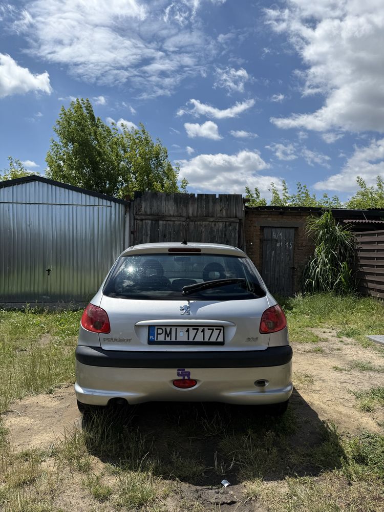 Sprzedam Peugeot 206