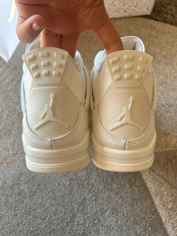 Jordan 4 Retro Metallic Gold R.46