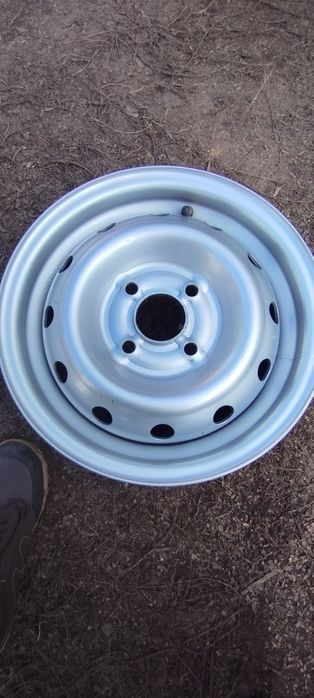 Диск колесный Ланос  Сенс . Новый с запаски 5,5r13с