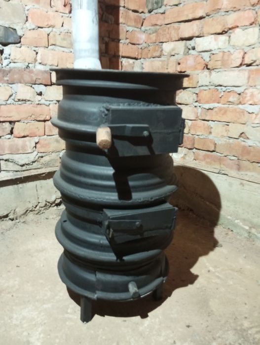 Буржуйка з дисків
