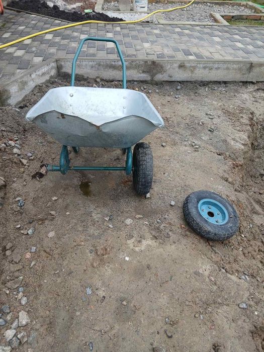 Тачка двухколесна