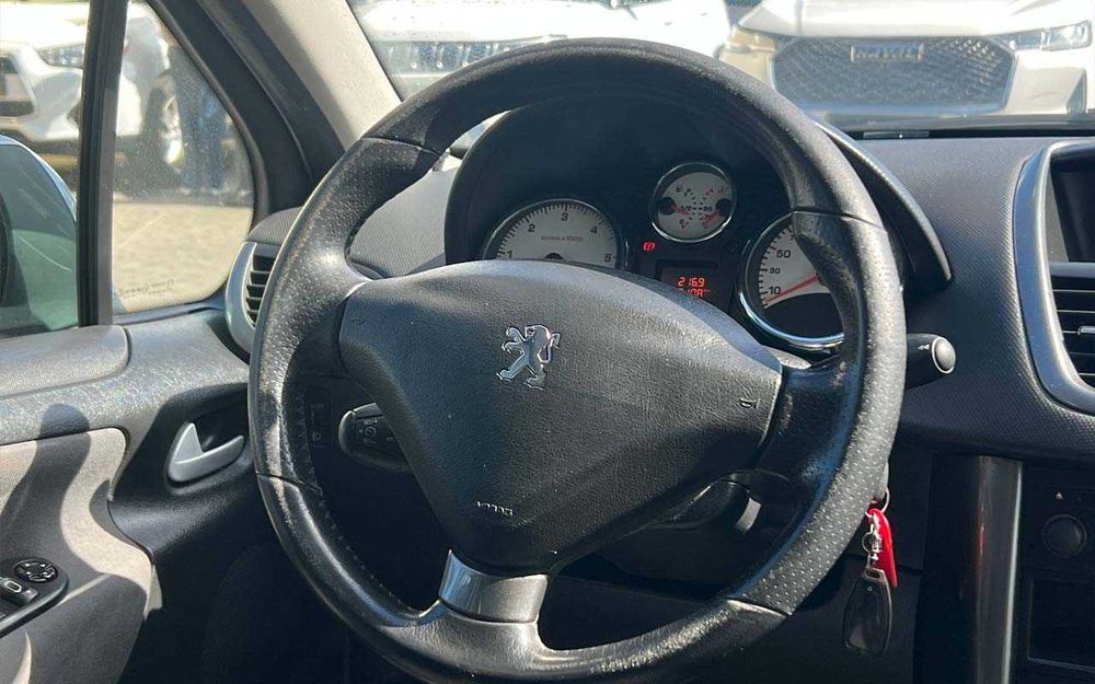 Peugeot 207 2010