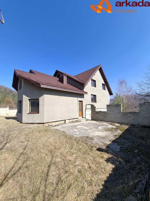 Продам будинок з панорамним видом на гори в Яремче!!! 1м2=414$