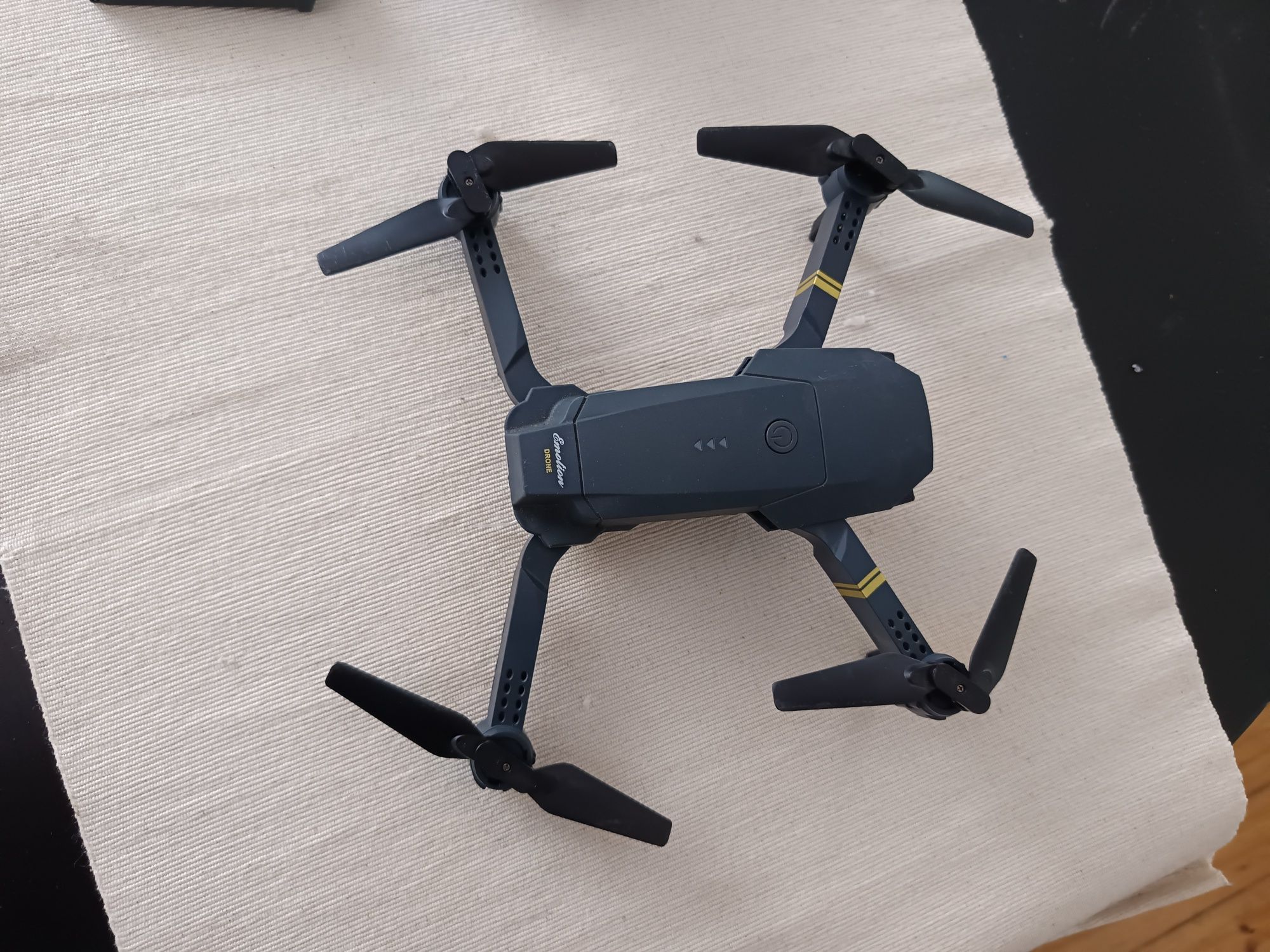 Drone Emotion em bom estado