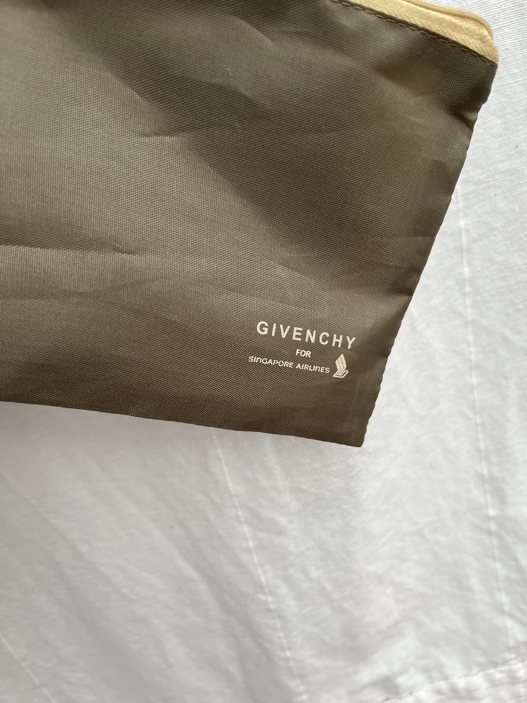 Kosmetyczka podróżna Givenchy for Singapore Airlines