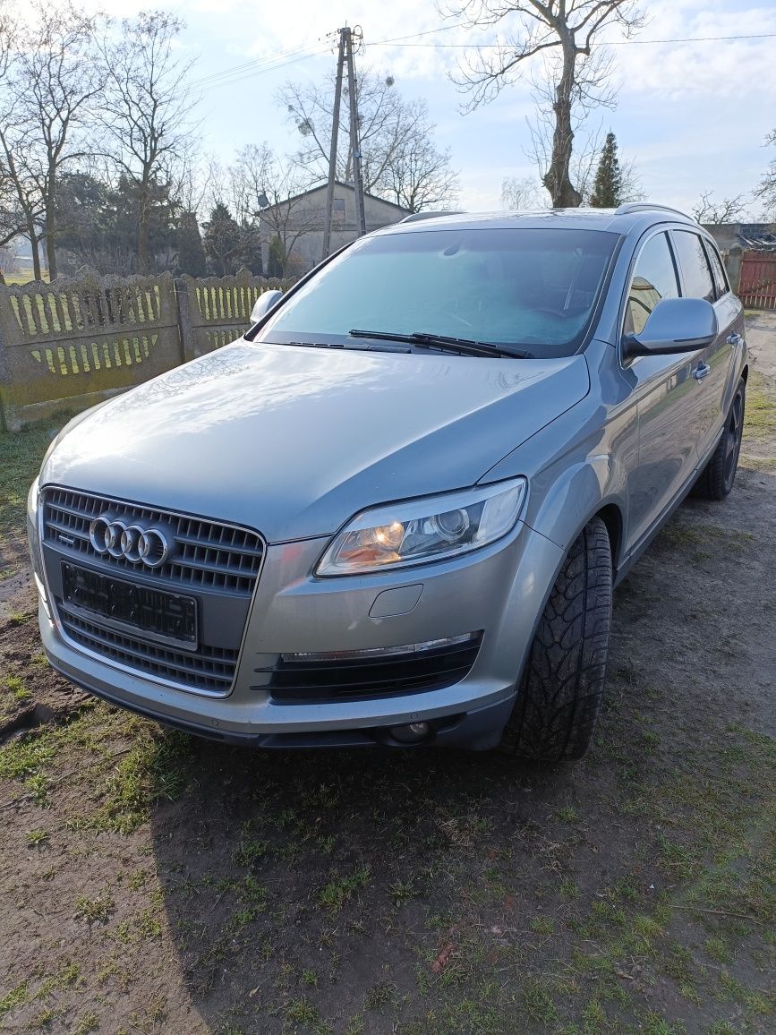 Witam sprzedam Audi Q7