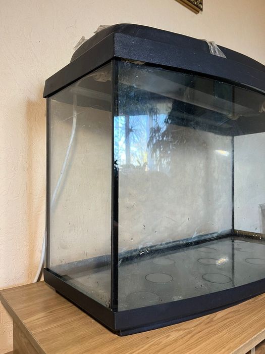 Акваріуми 2 шт, 100 л та 24 л