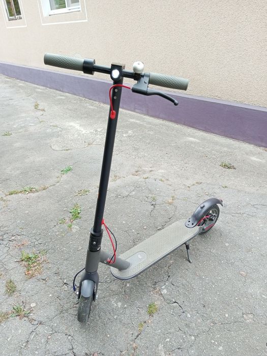 Самокат електричний