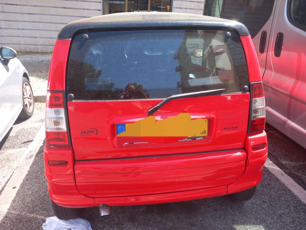 Carro Aixam como novo