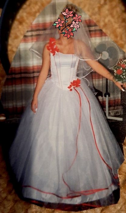 Свадебное платье