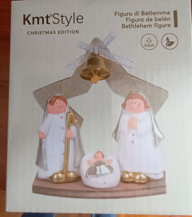 Presépio branco e dourado