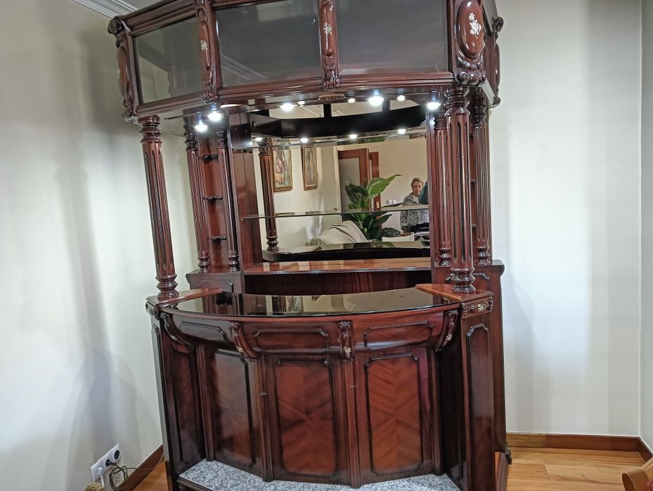 Movel em cerejeira como novo