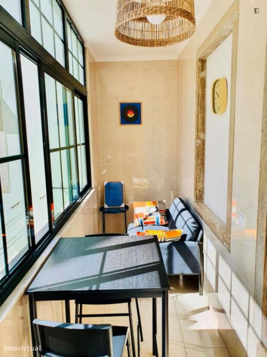 Quarto - localizado em Alameda Lisbon