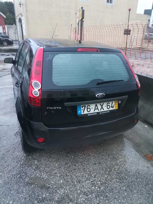 Ford Fiesta - first edition 2005 - Excelente oportunidade