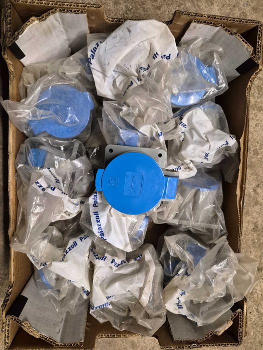 Gniazdo 32A 3pin 200-250v Palazzoli