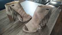 Buty damskie - botki z odkrytymi palcami i piętą