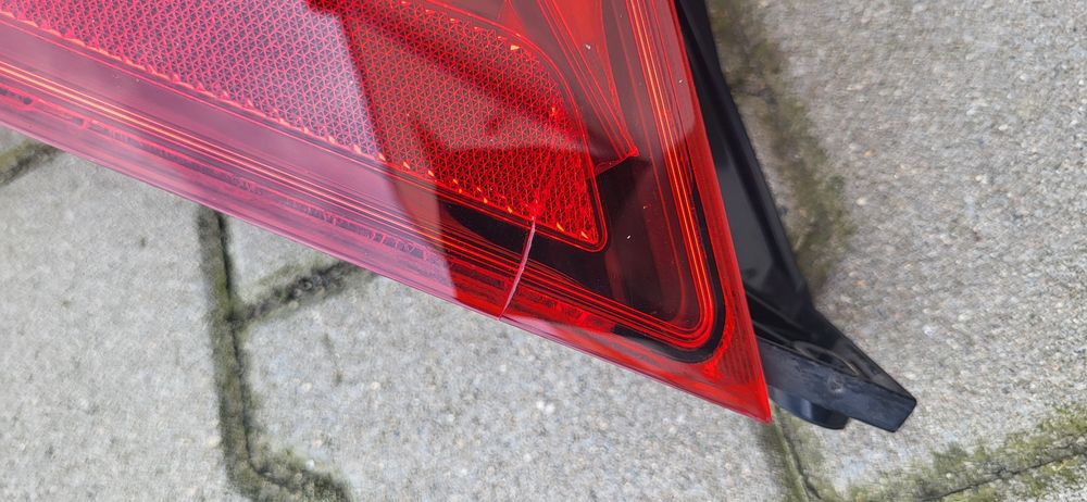 Volvo XC60 II lampa tylna lewa