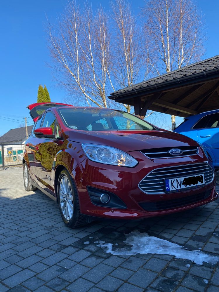 Ford C-max Hybryda Plug-in 2017 rok
