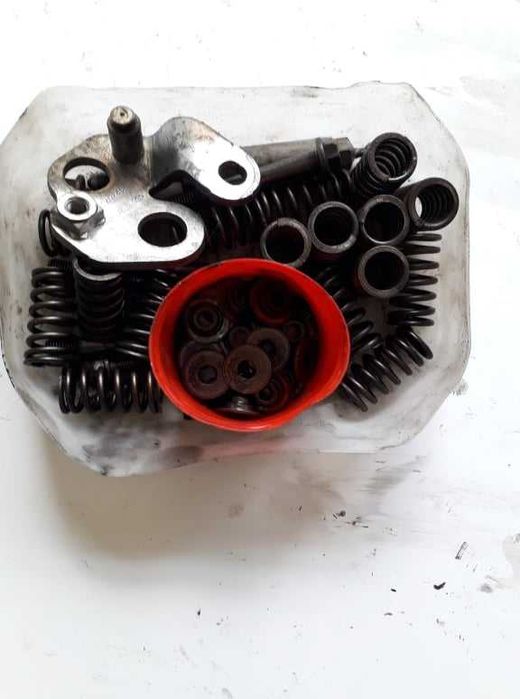 Cabeça de motor PSA