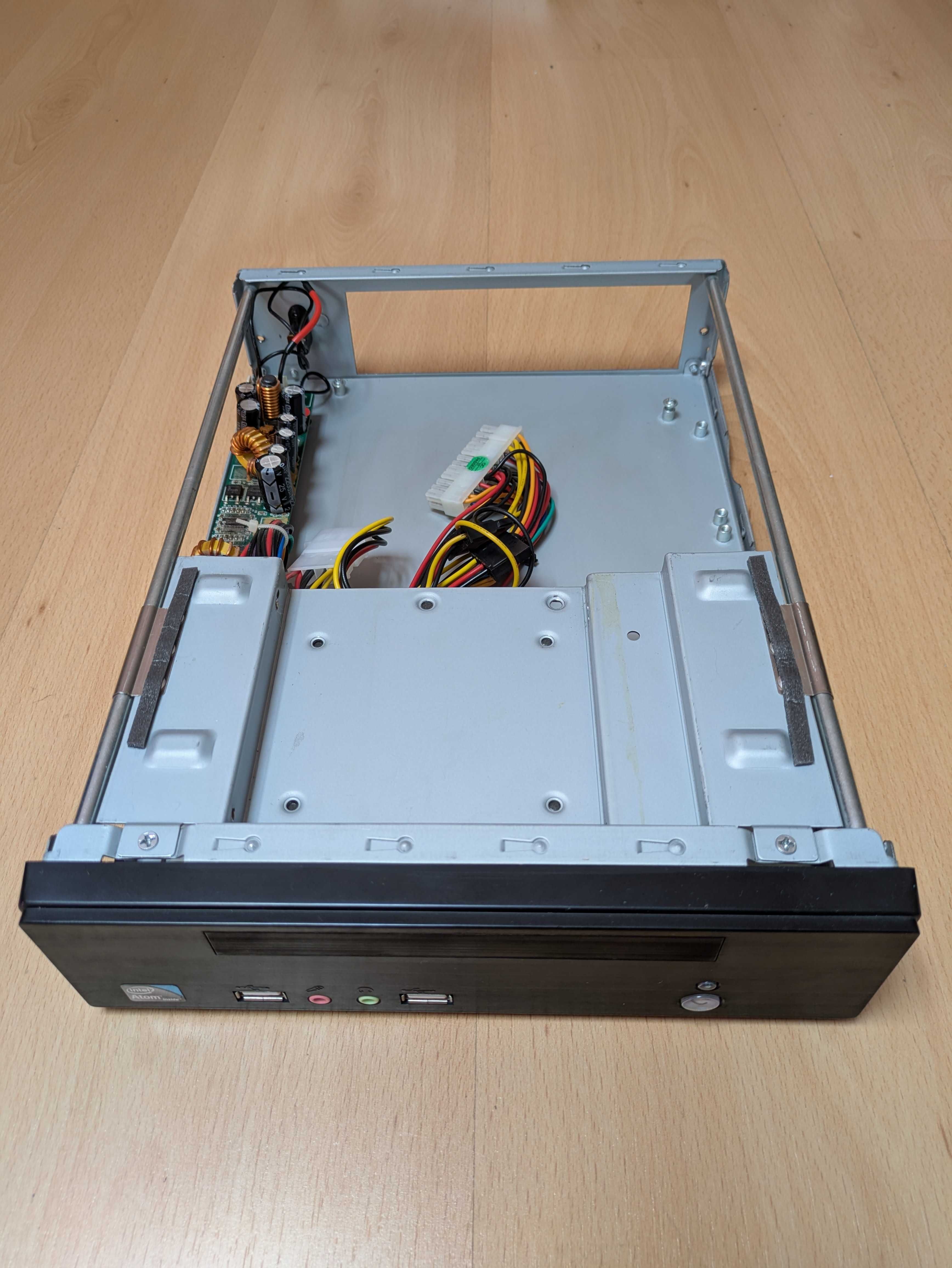 Caixa PC Mini-ITX com fonte de alimentação