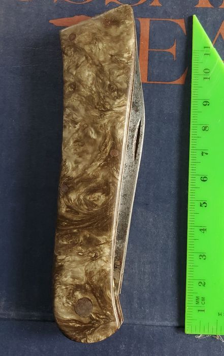 Ножи складные туристические разного вида