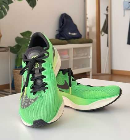 Nike Zoom Fly 5 Tamanho 43 – Como Novos (Estado Impecável)