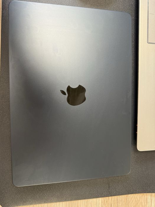 MacBook m2 13.6” 256GB SSD 2024r GWARANCJA +adapter usb-c