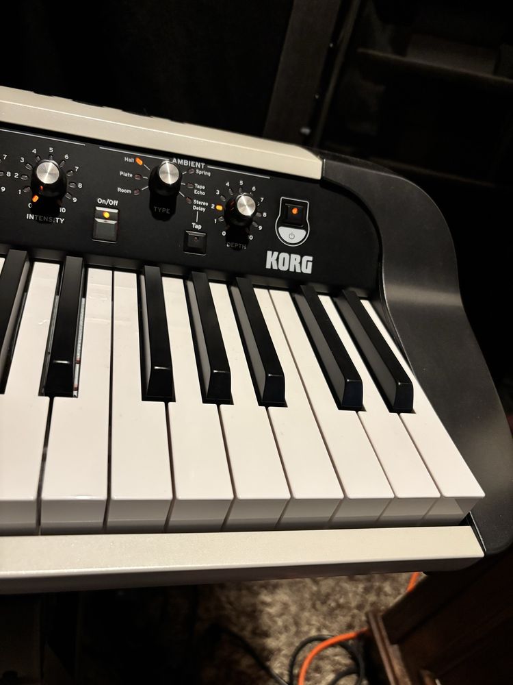 Teclado Korg sv 2s 73