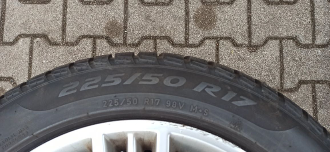 Felgi 17 Volvo plus opony Pirelly 225/50/17