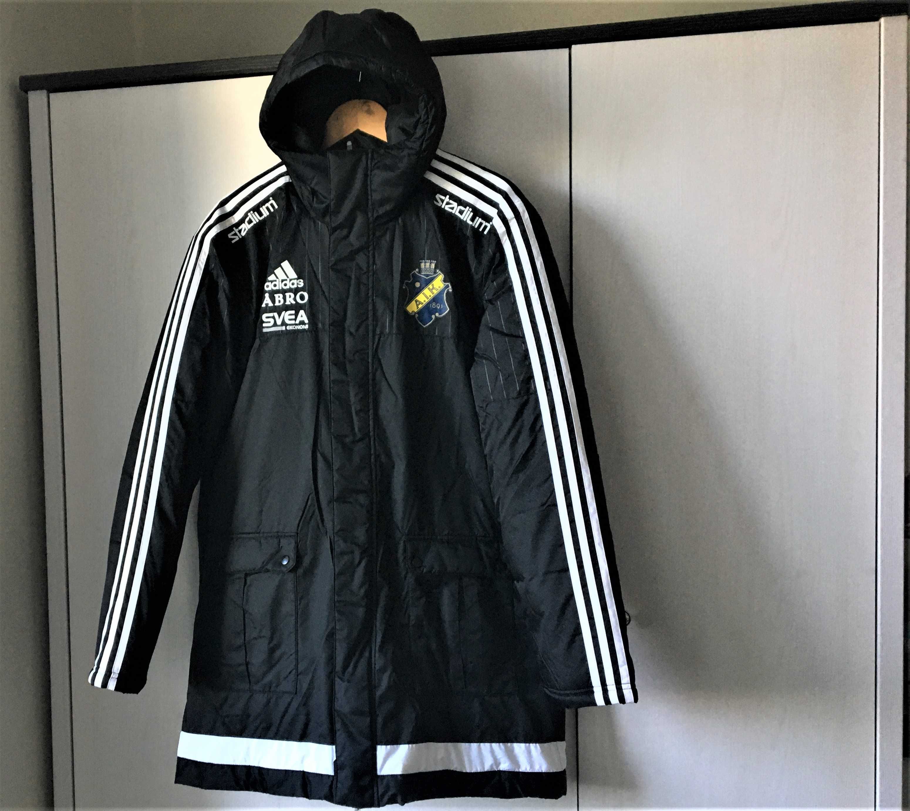 Зимняя куртка Adidas,НЕПРОМОКАЕМАЯ, 46-48р. (М). ОРИГИНАЛ.