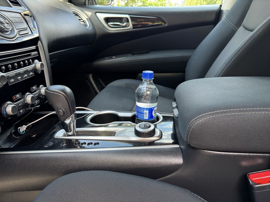 Nissan Pathfinder 2017 року на 4х4