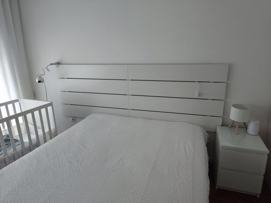 Cama Ikea Nordli + cabeceira de parede 160x200