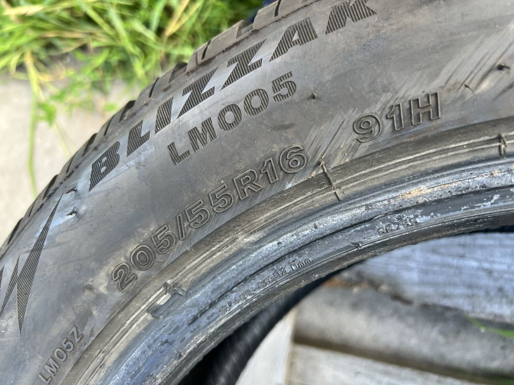 2xopona zimowa BRIDGESTONE w rozmiarze 205/55 R16