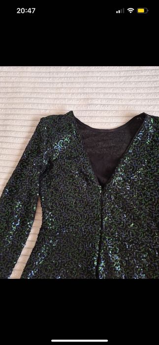 Cekinowa sukienka wieczorowa