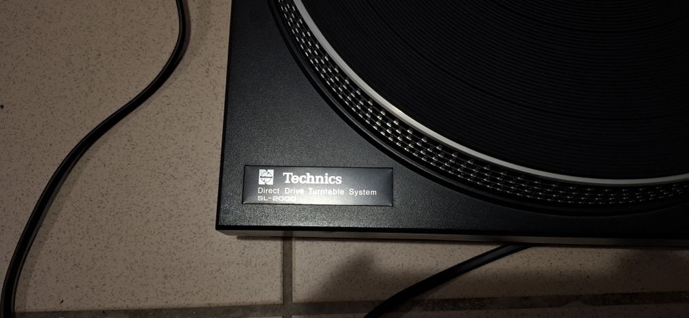 Gramofon Technics SL-D303 i SL-2000