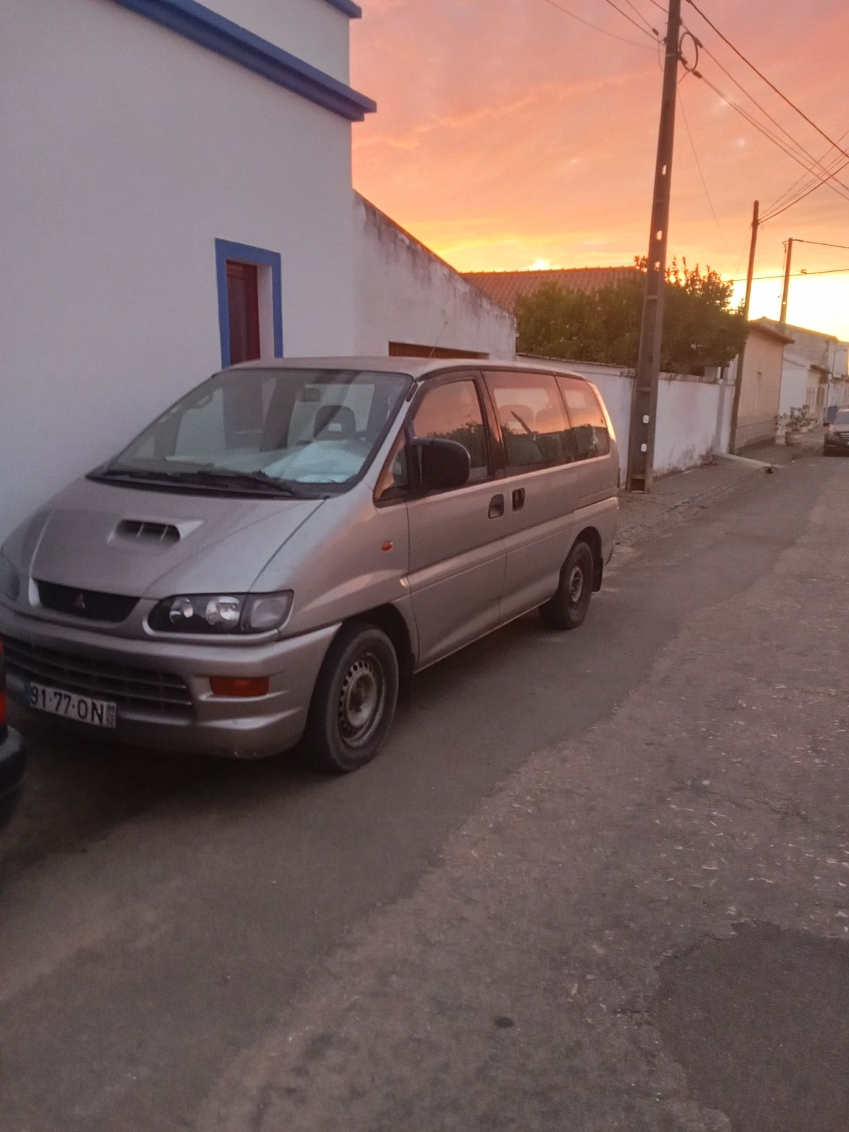 Carrinha Mitsubishi