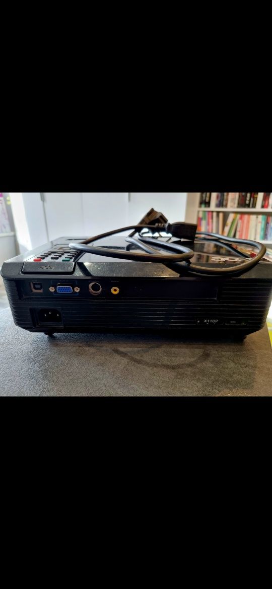 Projektor Acer X110P