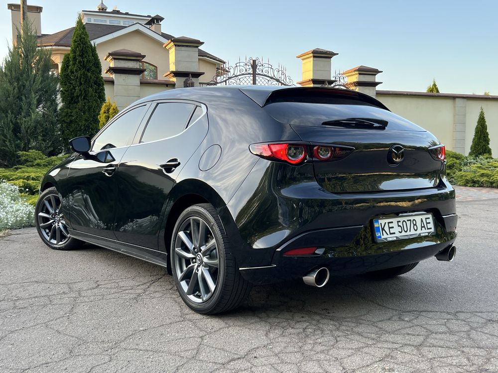 Mazda 3  BP  2019