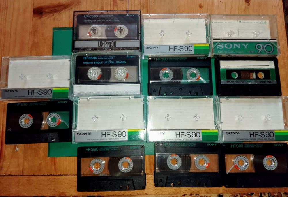 Касети Sony , JVC 60 i 90 xвiлин ( орiгiнал,не новодел), Конiка ...