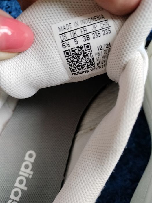 Sapatilhas adidas 38