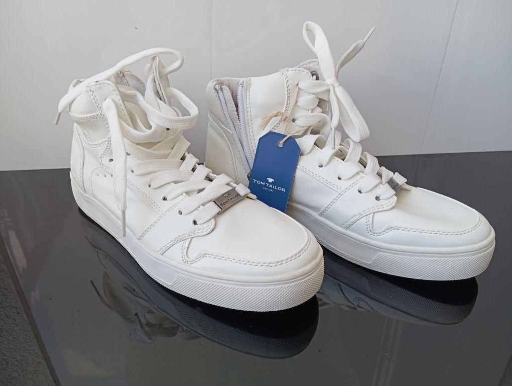R. 37 Nowe Damskie buty Tom Tailor Białe wysokie White