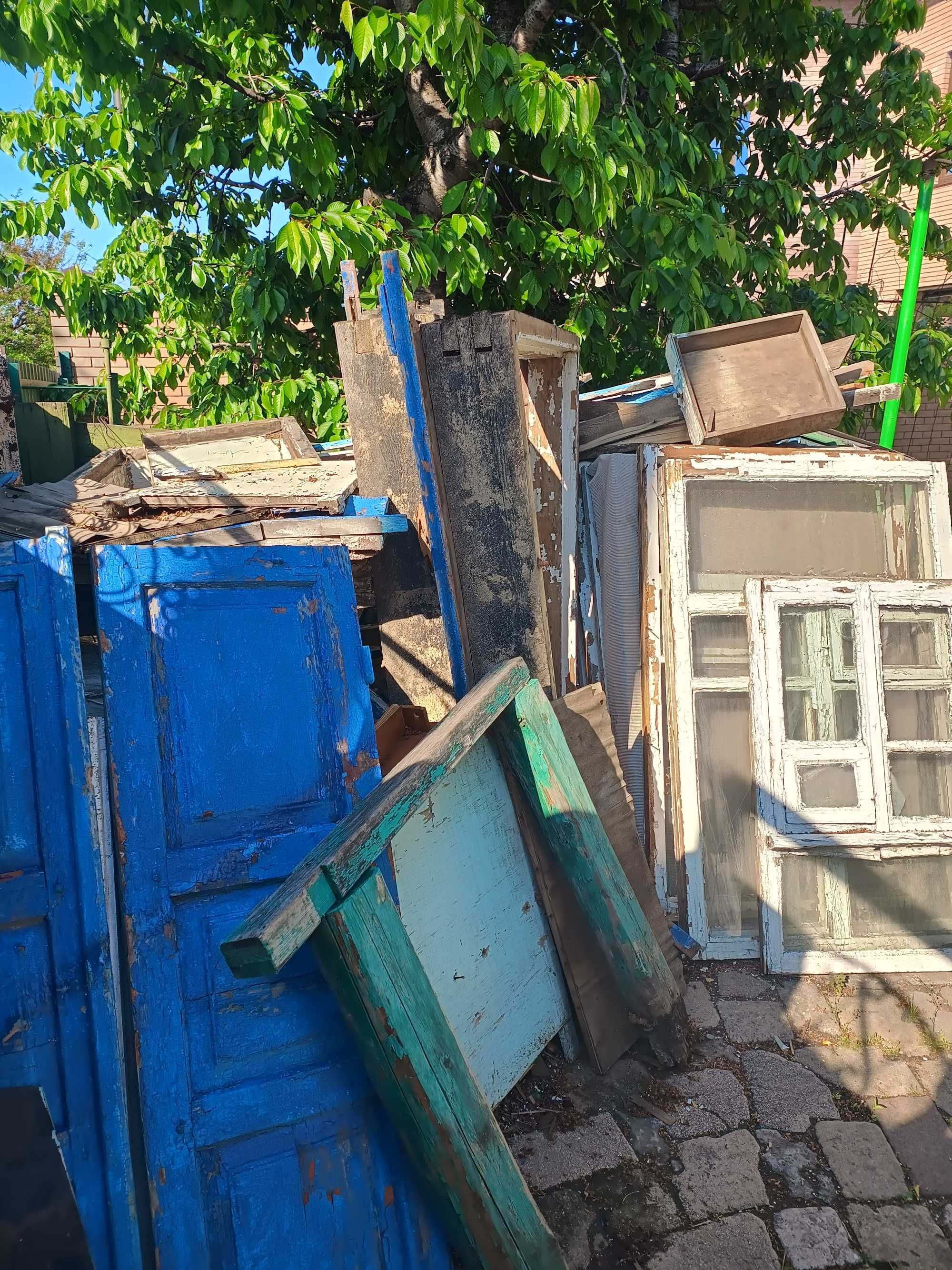 Дрова рами дубові, ставні, безкоштовно