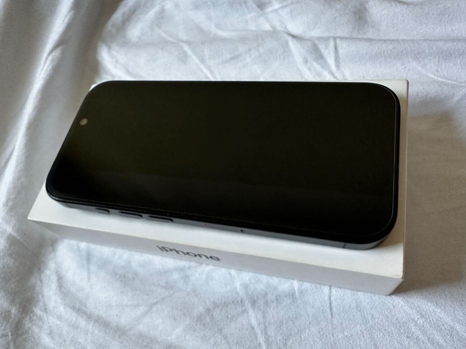 iPhone 16 Pro Jak Nowy