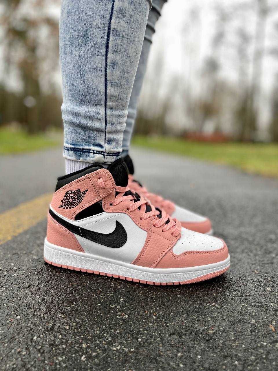 АКЦІЯ! Жіночі кросівки Nike Air Jordan 1 Retro Pink (40-25 см)