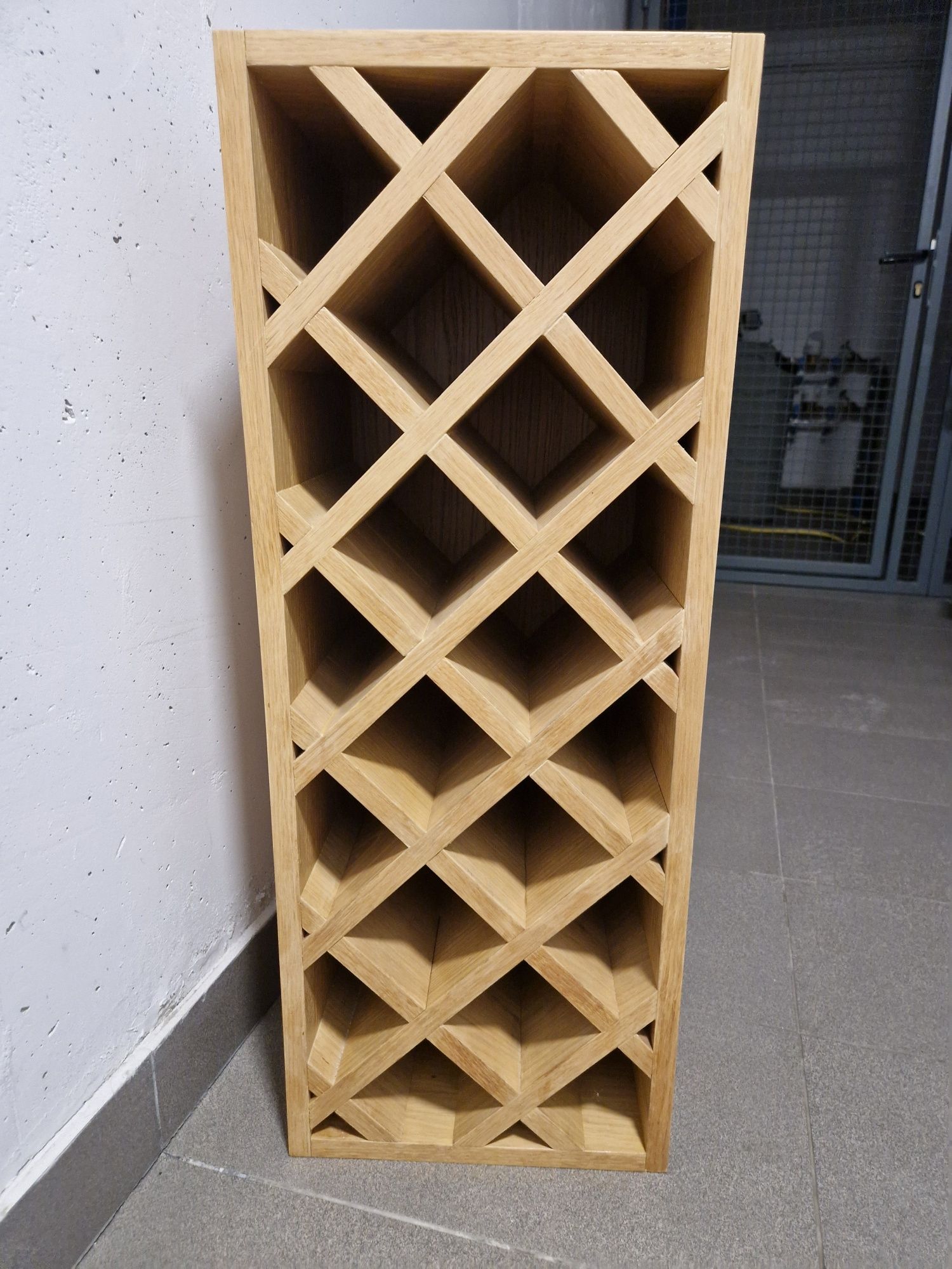 Półka/szafka na wino
